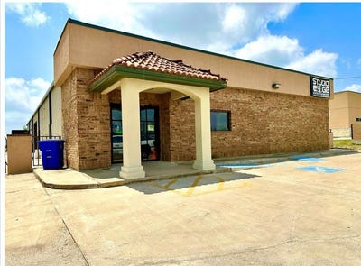 /international/us/2662-encino-park-dr-eagle-pass-tx-110101100228/?lang=en