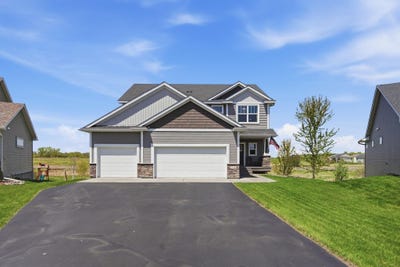 /international/us/7110-208th-place-n-forest-lake-mn-110108573053/