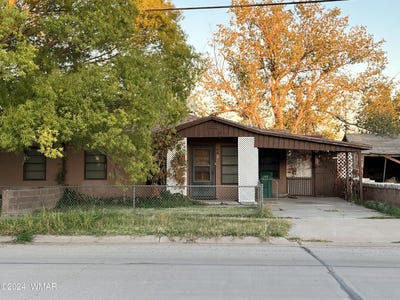 /international/us/406-n-1st-avenue-holbrook-az-110108543170/