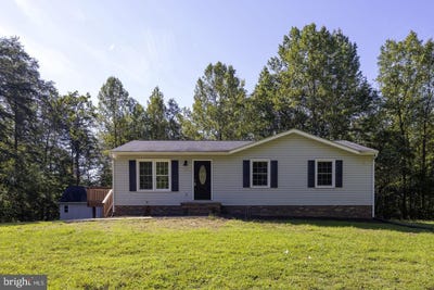 /international/us/6536-grogan-lane-king-george-va-110119961682/