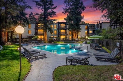 /international/us/7740-redlands-st-playa-del-rey-ca-110106673642/