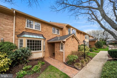 /international/us/7308-aynsley-lane-mclean-va-110107075179/