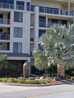 /international/us/910-island-rancho-mirage-ca-110108237316/