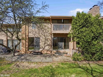 /international/us/7134-bridge-way-west-bloomfield-mi-110107376233/