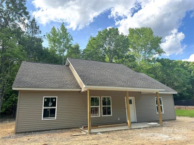 /international/us/318-stanback-street-mount-gilead-nc-110098279852/?lang=zh-tw