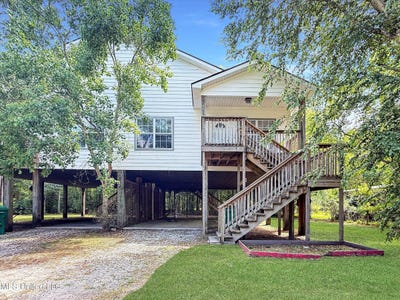 /international/us/7011-13-w-marion-street-bay-saint-louis-ms-110100206579/