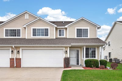 /international/us/767-se-willow-brook-drive-waukee-ia-110107575171/
