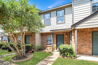 /international/us/618-w-collins-street-denton-tx-110101648081/