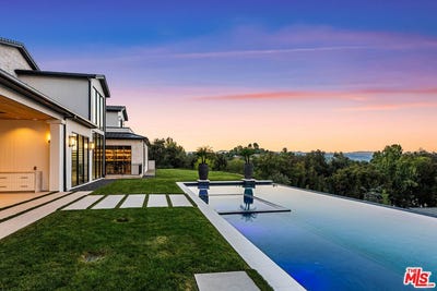 /international/us/5340-whitman-hidden-hills-ca-110105095203/