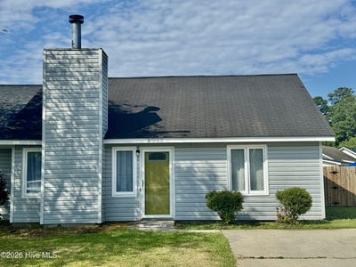 /international/us/2028-tiffany-drive-greenville-nc-110108980352/