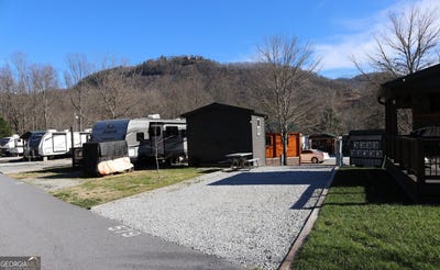 /international/us/579-river-vista-drive-dillard-ga-110120019996/