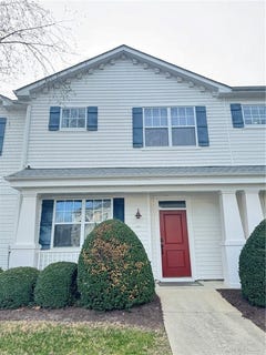 /international/us/1307-emsworth-drive-chesapeake-va-110098455586/