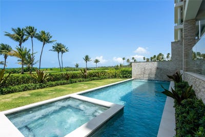 /international/us/bahia-beach-resort-ocean-drive-rio-grande-pr-110099876772/