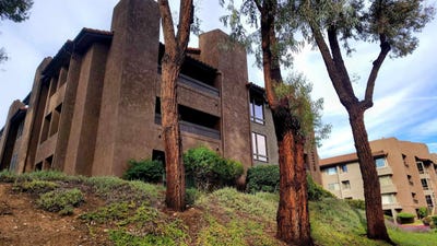/international/us/10225-caminito-cuervo-san-diego-ca-110107910466/