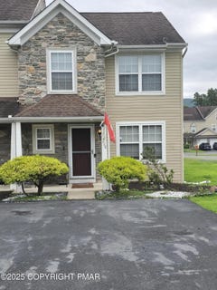 /international/us/56-lower-ridge-view-circle-east-stroudsburg-pa-110101313744/