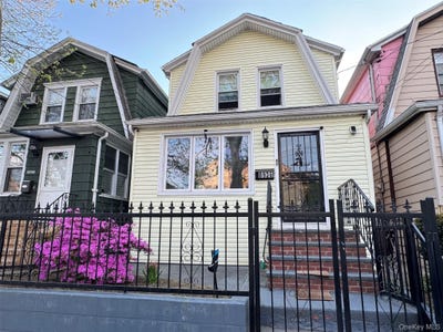 /international/us/8936-90th-street-woodhaven-ny-110106449236/