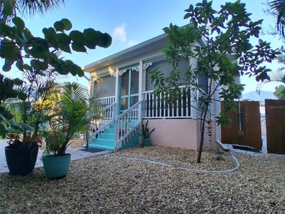 /international/us/216-berry-street-punta-gorda-fl-110104483293/
