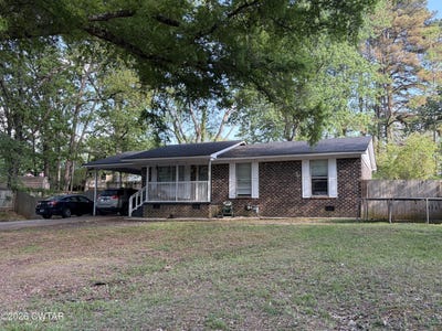 /international/us/429-regina-drive-henderson-tn-110107378813/