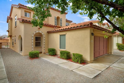 /international/us/1044-waterfall-drive-ne-rio-rancho-nm-110120645086/