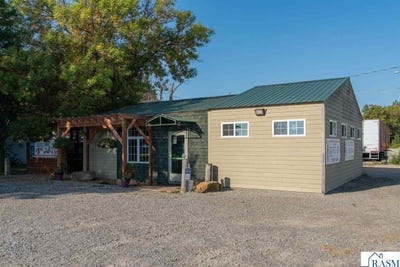 /international/us/204-1st-avenue-pemberton-mn-110102320680/