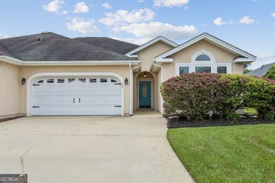 /international/us/128-miller-court-kingsland-ga-110110376415/