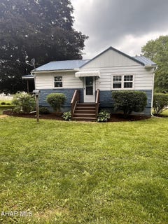/international/us/230-ash-street-portage-pa-110108683023/