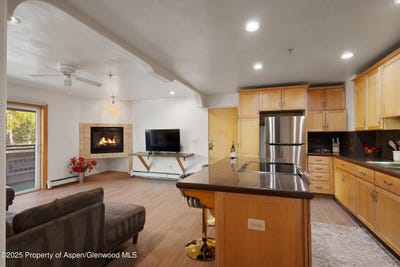 /international/us/326-midland-avenue-aspen-co-110108471361/