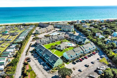 /international/us/9201-coast-guard-road-emerald-isle-nc-110106761638/