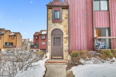 /international/us/95-wimbledon-sq-washington-twp-nj-110105841036/