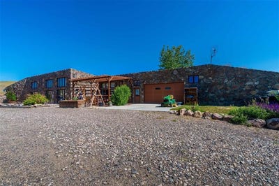 /international/us/53-nelson-ln-cody-wy-110098909943/