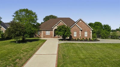/international/us/1000-edgewater-lane-bowling-green-ky-110119702440/