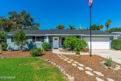 /international/us/2242-green-street-south-daytona-fl-110101261178/