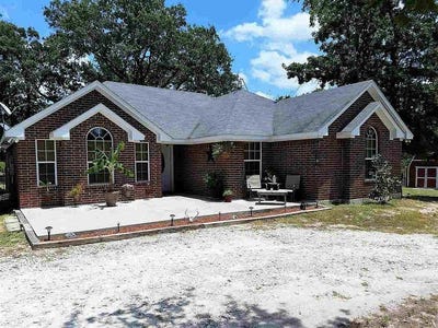 /international/us/130-private-road-5793b-groesbeck-tx-110103051497/
