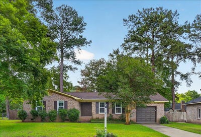 /international/us/121-three-wood-lane-summerville-sc-110108354050/