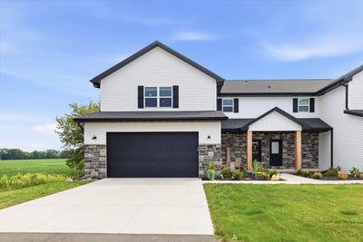 /international/us/2601-st-thomas-lane-neenah-wi-110119592889/
