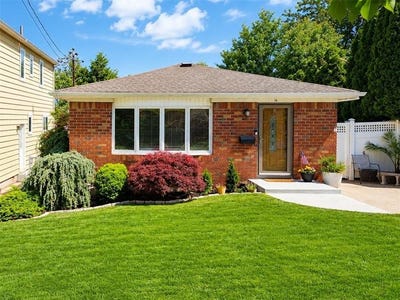 /international/us/16-rankin-street-staten-island-ny-110108632595/