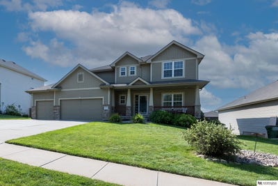 /international/us/10605-hillcrest-drive-la-vista-ne-110110234895/