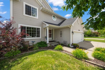 /international/us/600-se-prairie-park-lane-waukee-ia-110109068475/