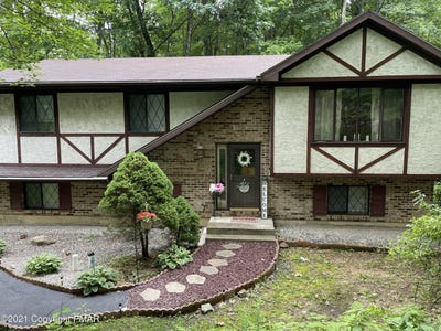 /international/us/51-seneca-road-mount-pocono-pa-110107612816/