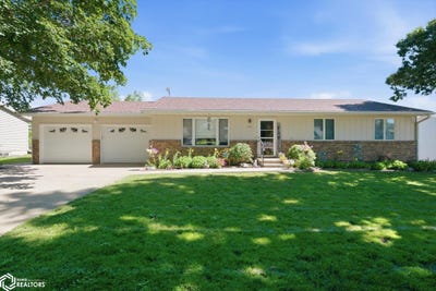 /international/us/109-linden-drive-woodbine-ia-110108724356/