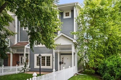 /international/us/1815-crain-street-evanston-il-110108980925/