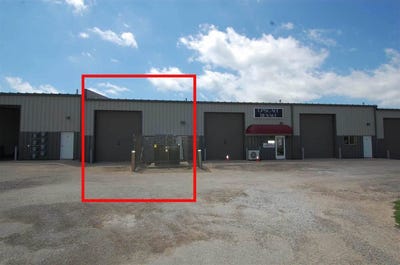/international/us/3305-sw-hwy-1-iowacity-ia-110105332491/