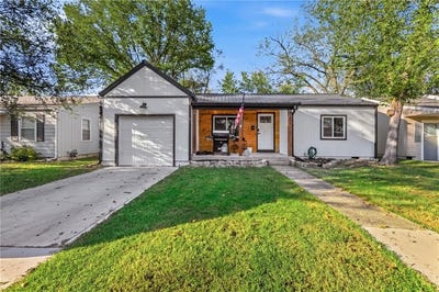 /international/us/1734-main-street-osawatomie-ks-110120533413/