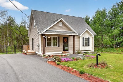 /international/us/18-village-drive-rindge-nh-110108491801/