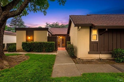 /international/us/304-acorn-court-vacaville-ca-110107800836/