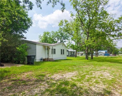 /international/us/1207-w-6th-street-caldwell-tx-110107658209/