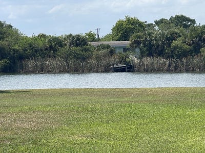 /international/us/265-state-rd-78-moore-haven-fl-110095556513/