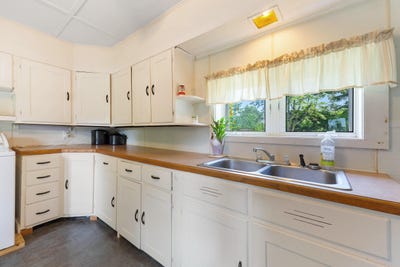 /international/us/496-litchfield-road-farmingdale-me-110100653219/