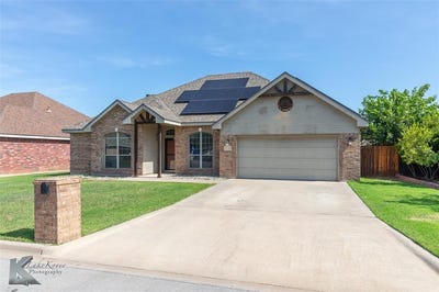 /international/us/2126-continental-avenue-abilene-tx-110101076533/