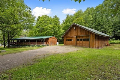 /international/us/1018-south-road-w-forestport-ny-110108960823/